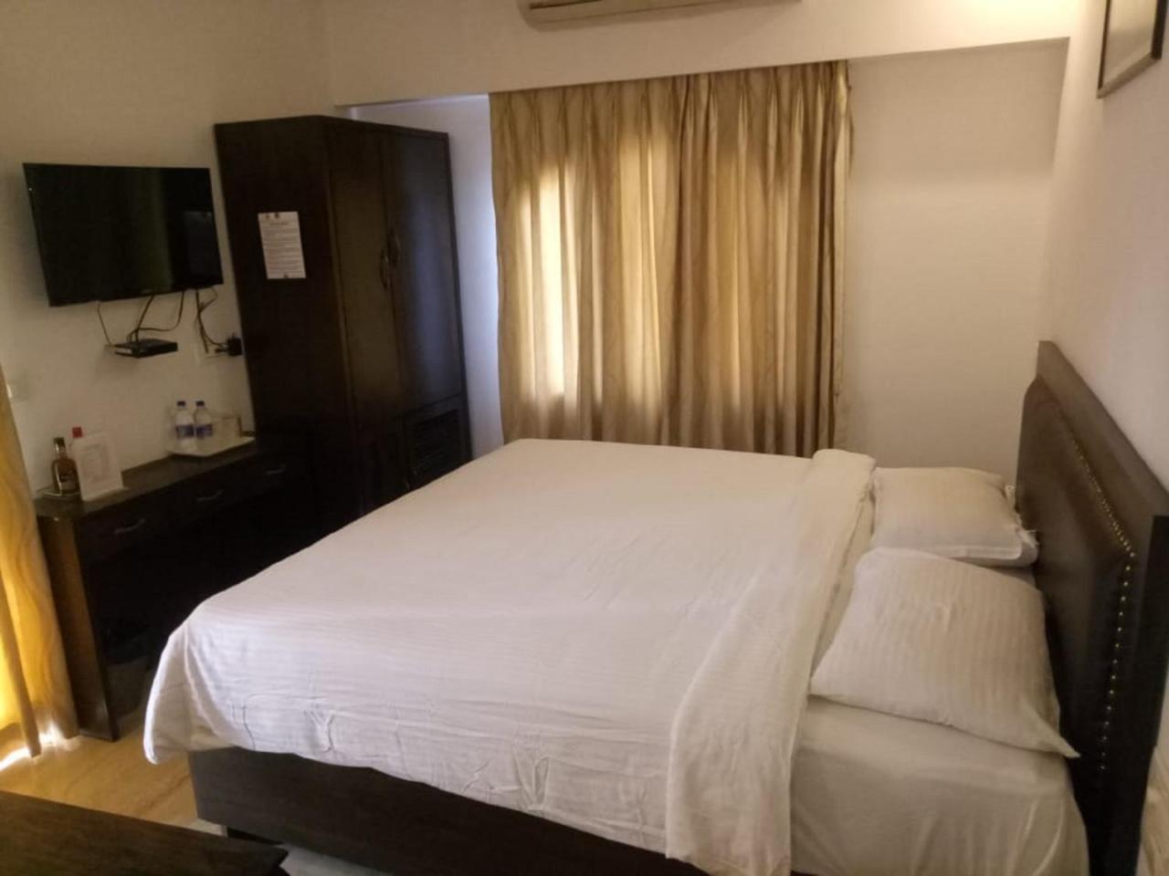 Отель Calangute Grande Экстерьер фото